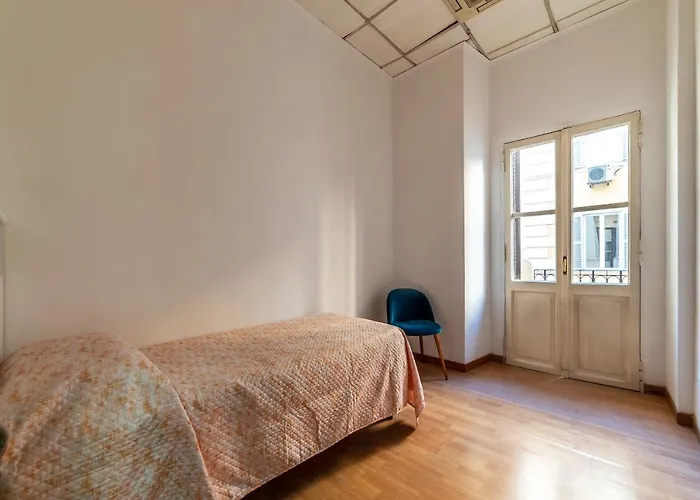 Guesthost - Borgognoni Apartment