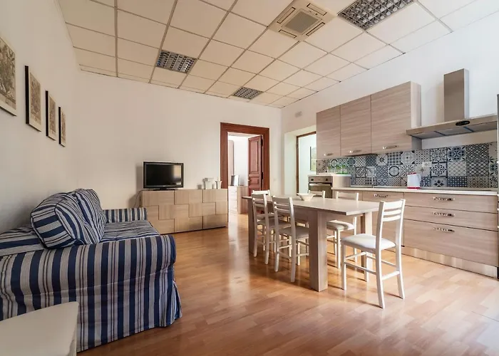 Apartment Guesthost - Borgognoni Rom
