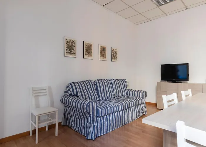 Guesthost - Borgognoni Apartment