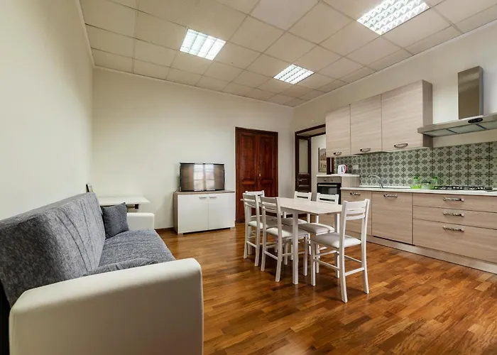 Guesthost - Borgognoni Apartment