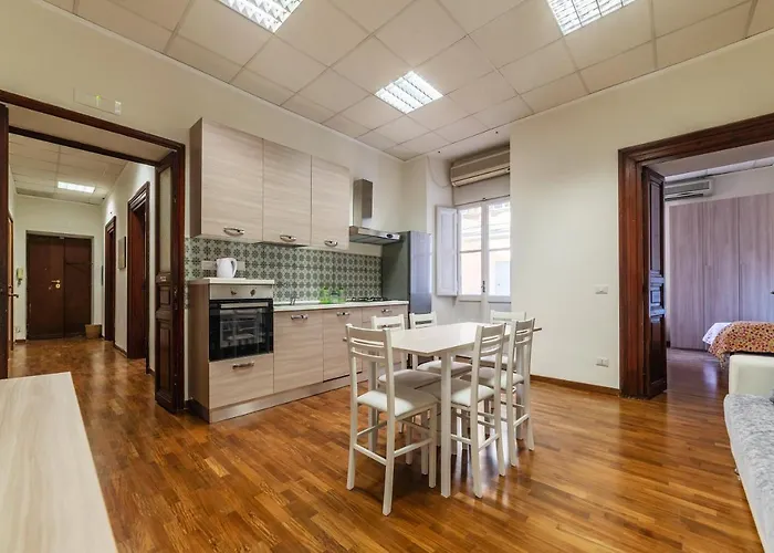 Guesthost - Borgognoni Apartment *